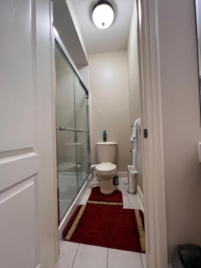 Spacious Detached In Brampton Exteriör bild
